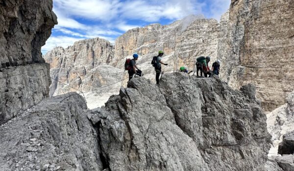 Passaggio difficile sulle Bocchette Centrali